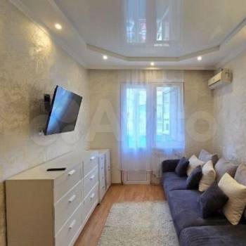 Продается 1-комнатная квартира, 38,2 м²