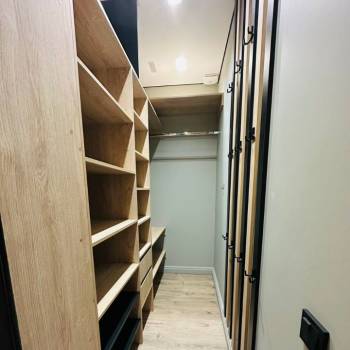 Продается 1-комнатная квартира, 36 м²