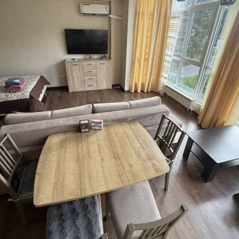 Продается 1-комнатная квартира, 42,5 м²