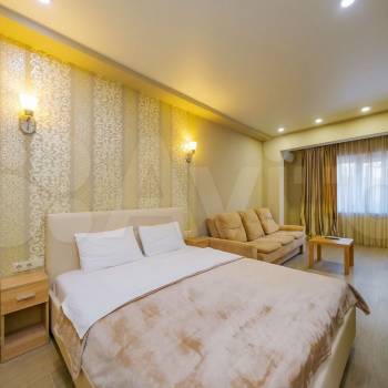 Сдается 1-комнатная квартира, 42 м²