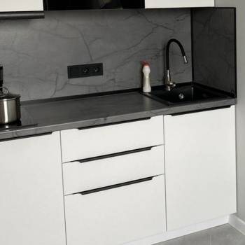 Продается 1-комнатная квартира, 18 м²