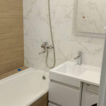 Сдается Многокомнатная квартира, 68 м²