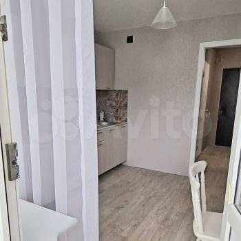 Продается 1-комнатная квартира, 40 м²