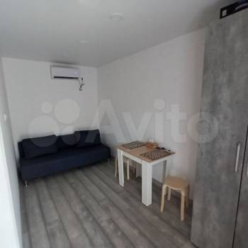 Продается 1-комнатная квартира, 18 м²