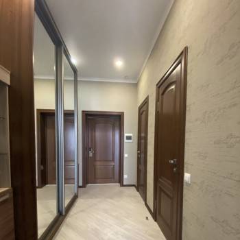 Продается 1-комнатная квартира, 37 м²