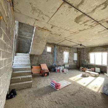 Продается Дом, 180 м²