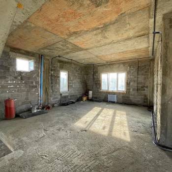 Продается Дом, 180 м²