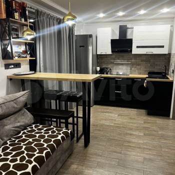 Продается 1-комнатная квартира, 45 м²