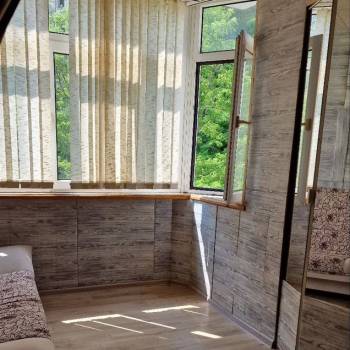 Продается 1-комнатная квартира, 35 м²