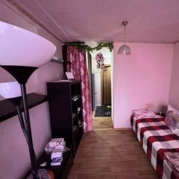 Продается 1-комнатная квартира, 18 м²