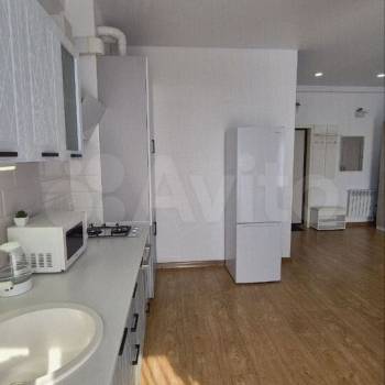 Продается 1-комнатная квартира, 38 м²