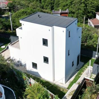 Продается Дом, 179 м²