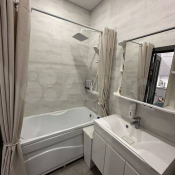 Продается 1-комнатная квартира, 40 м²