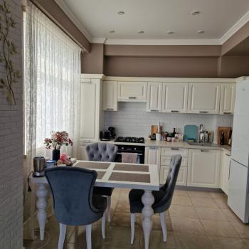 Продается 3-х комнатная квартира, 93 м²