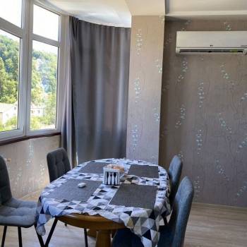 Продается Многокомнатная квартира, 76,6 м²