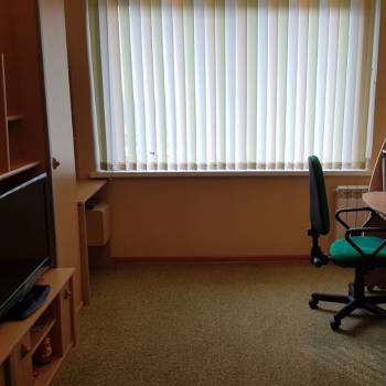 Продается Многокомнатная квартира, 81 м²