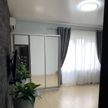 Продается Многокомнатная квартира, 115 м²