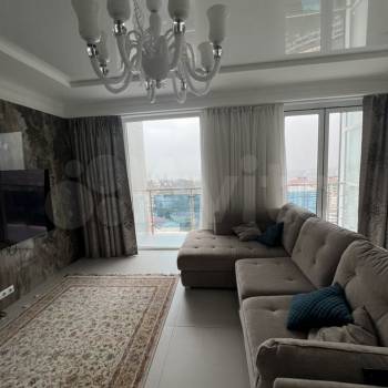 Продается Многокомнатная квартира, 110 м²