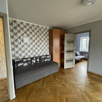 Продается 3-х комнатная квартира, 47 м²