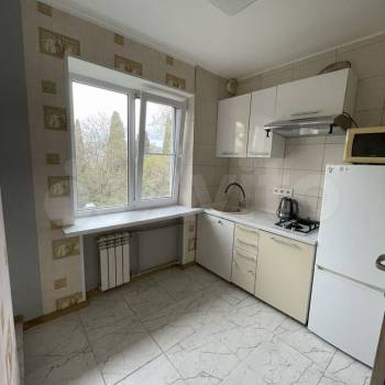Продается 3-х комнатная квартира, 47 м²