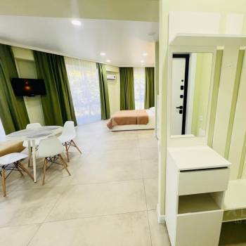 Продается 1-комнатная квартира, 42 м²