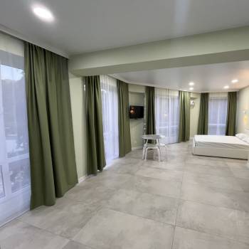 Продается 1-комнатная квартира, 42 м²