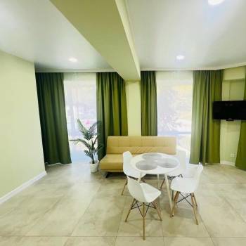 Продается 1-комнатная квартира, 42 м²