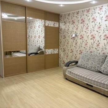 Сдается 2-х комнатная квартира, 60 м²