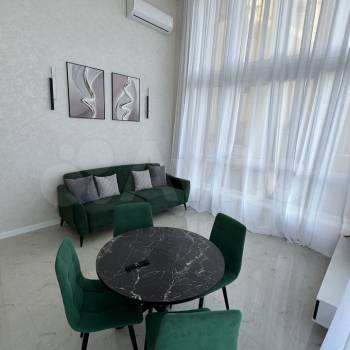 Продается Многокомнатная квартира, 82 м²