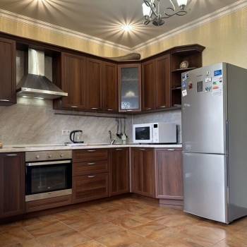 Сдается 1-комнатная квартира, 55 м²