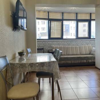 Сдается 1-комнатная квартира, 55 м²