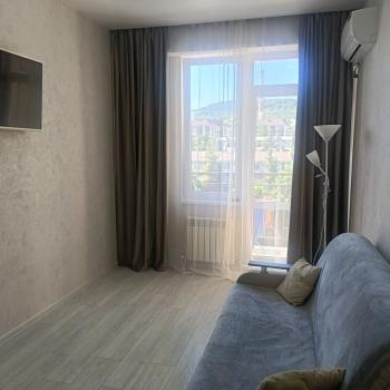Продается 1-комнатная квартира, 37 м²