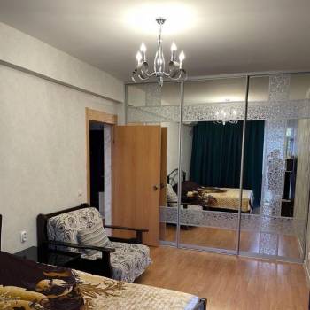 Сдается 1-комнатная квартира, 45 м²