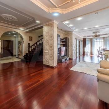 Продается Дом, 366 м²