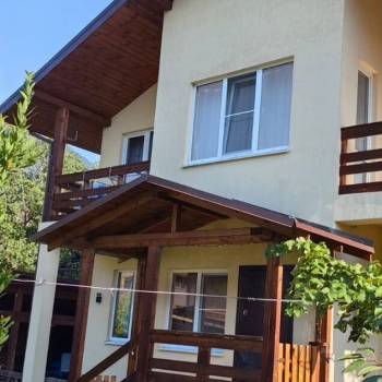 Продается Дом, 180 м²