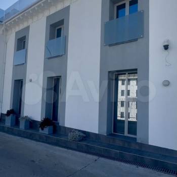 Продается 1-комнатная квартира, 54 м²