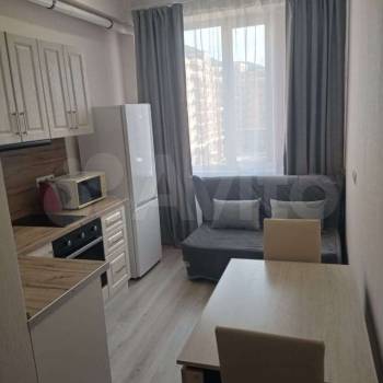 Продается 1-комнатная квартира, 37 м²