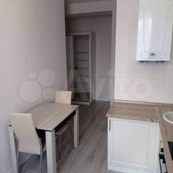 Продается 1-комнатная квартира, 37 м²