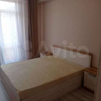 Продается 1-комнатная квартира, 37 м²