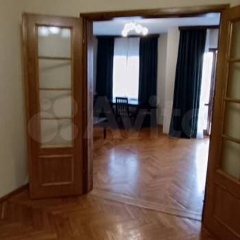 Продается Многокомнатная квартира, 107,8 м²