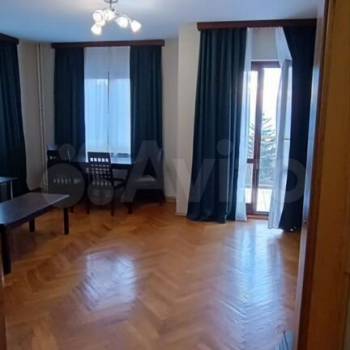 Продается Многокомнатная квартира, 107,8 м²