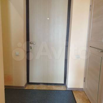 Продается 1-комнатная квартира, 37 м²