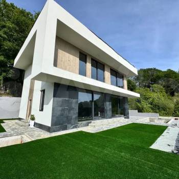 Продается Дом, 220 м²