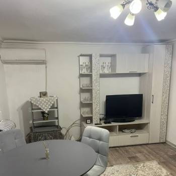 Сдается Многокомнатная квартира, 50 м²