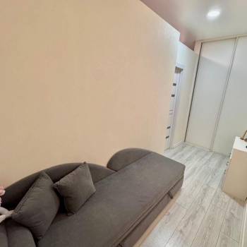 Продается 1-комнатная квартира, 33 м²