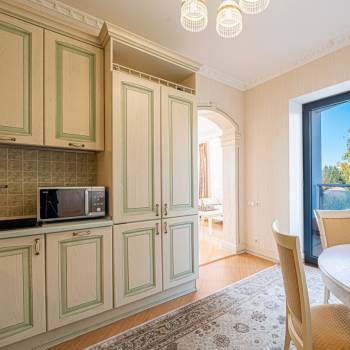 Продается Многокомнатная квартира, 172 м²