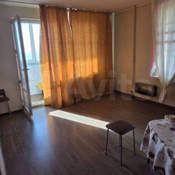 Продается 1-комнатная квартира, 49,3 м²