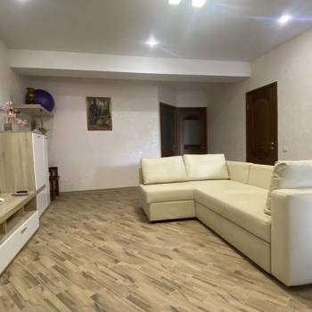 Продается Многокомнатная квартира, 74,7 м²