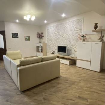 Продается Многокомнатная квартира, 74,7 м²