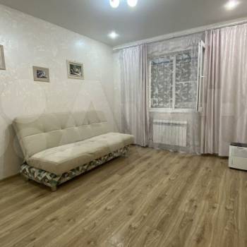 Продается Многокомнатная квартира, 74,7 м²